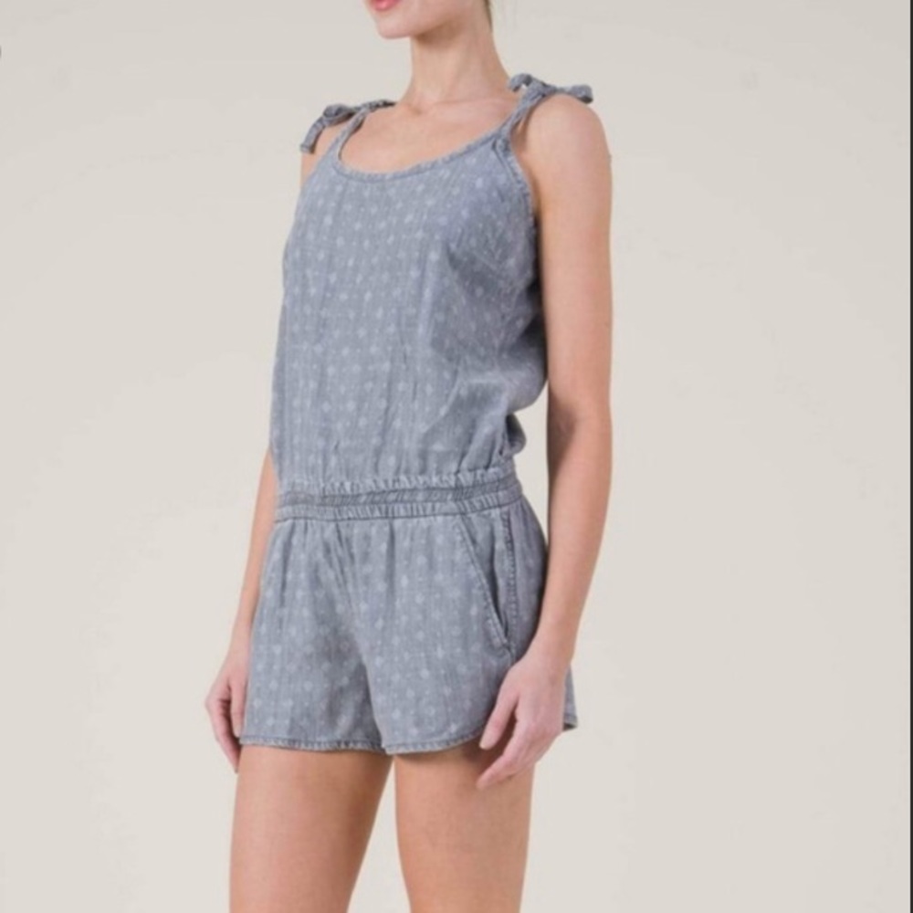 NWT Level 99 Gray Romper XS